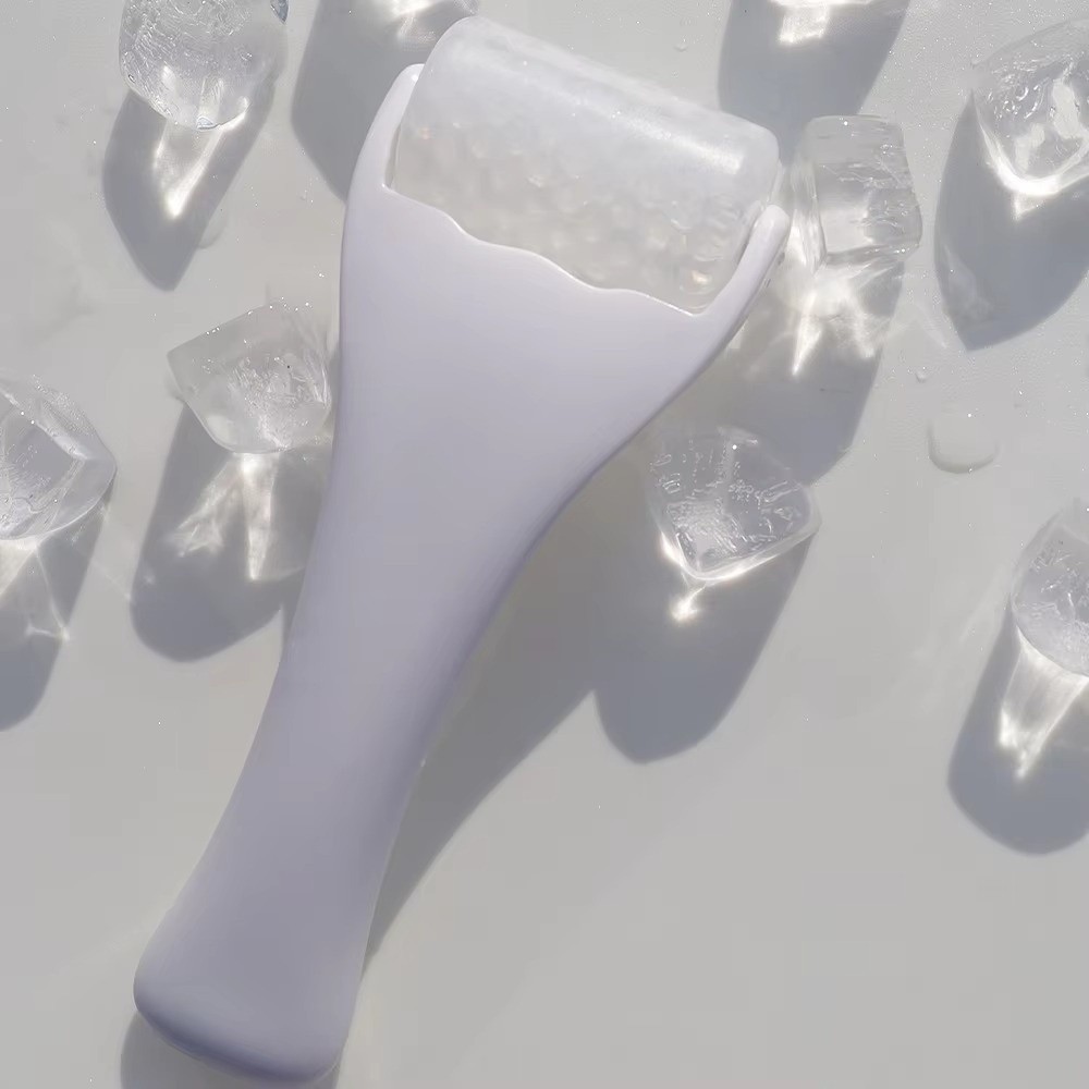 Rouleau de massage facial en g - Face Ice Roller Puffiness avis et prix